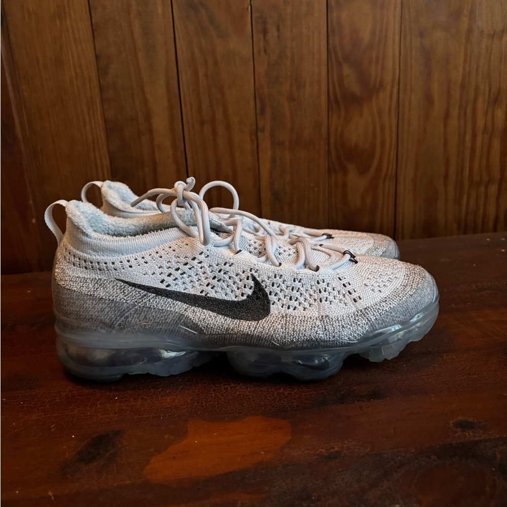 Nike Vapormax Flyknit Light Grey and Black